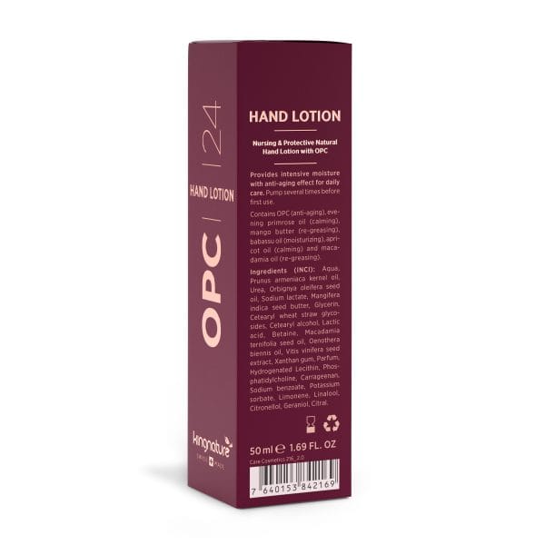 OPC24_Handlotion_Box_Back Eine kastanienbraune, rechteckige Schachtel mit der Aufschrift „Produkte-Flyer (ohne Muster)“ zeigt Produktdetails, Anleitungen, einen Barcode und Flyer-Informationen auf der Vorder- und der Seite. Die Schachtel steht aufrecht vor einem weißen Hintergrund.