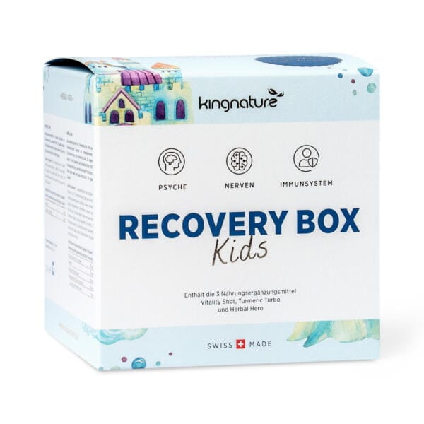 RECOVERY BOX Kids kingnature, Naturkosmetik, schonend verarbeitet, Nahrungsergänzungsmittel, Top Qualität, Schweizer Produkt, Swiss Made, hochwertig, Rohstoffe, getestet, Pflanzenstoffe, Bioverfügbar, Swiss, Vitalstoffe, Vitalstoffmedizin, wissenschaftlich bewiesen, 100% natürlich, vegetarisch, Herbal Hero, Tumeric Turbo, Vitality Shot, Monatsbox, Nerven- und Immunsystem, Kurkuma, ganzheitlich, PNI, Psychoneuroimmunologie, Psyche, Nerven, Immunsystem, Dr. Prof. Hockertz, Stefan Hockertz, Multivitamin, Multipräparat, Kids, Kinder, Einnahme