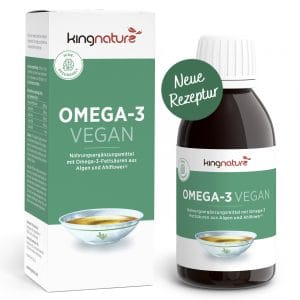 Störer_OMEGA3 Vegan_v3.0_BottleBox_De Eine Schachtel und eine Flasche mit einem veganen Omega-3-Nahrungsergänzungsmittel mit grün-weißem Design, deutschem Text, einem Bild einer Schüssel mit gelbem Öl und einem grünen Kreis mit der Aufschrift „Neue Rezeptur“.