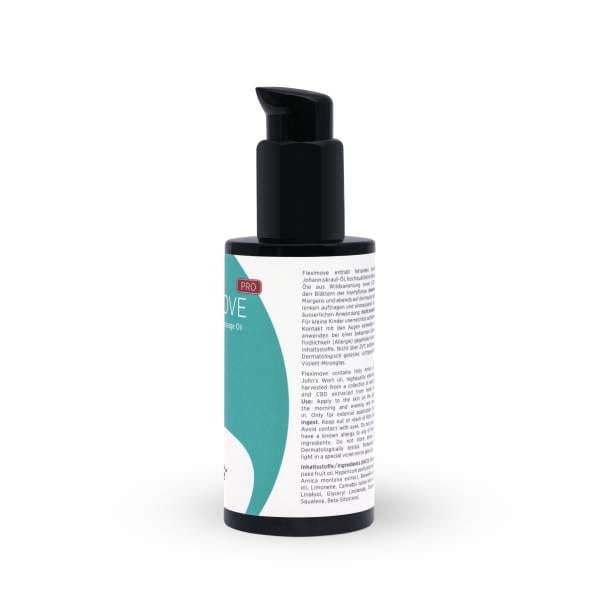 Eine schwarze Pumpflasche Fleximove Pro mit einem weiß-blaugrünen Etikett mit Text und Inhaltsstoffen ist auf weißem Hintergrund fotografiert; einige Details auf dem Etikett sind teilweise sichtbar.