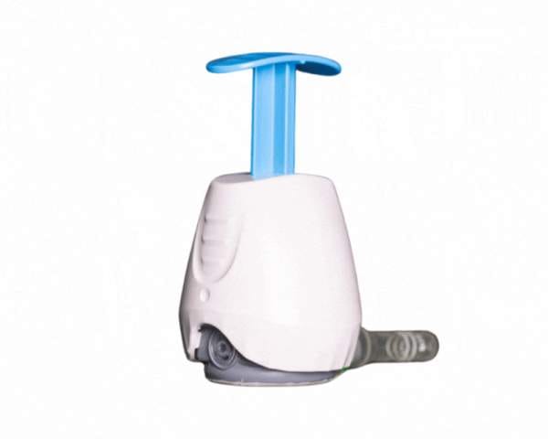 Ein kompaktes weißes TAP-Blut-Test-Mikronährstoffe-Gerät mit einem blauen Kolbengriff oben und einer transparenten Seitendüse, abgebildet vor einem schlichten weißen Hintergrund.